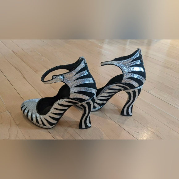 Rodarte "Zebra" Heels Black Silver Size 40 - Picture 4 of 10